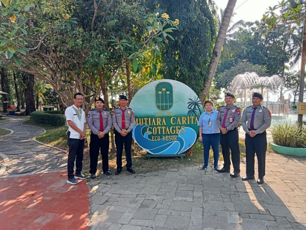 Sat Pam Obvit Polres Pandeglang Patroli Objek Wisata Pantai 8 WhatsApp Image 2023 08 25 at 05.40.48