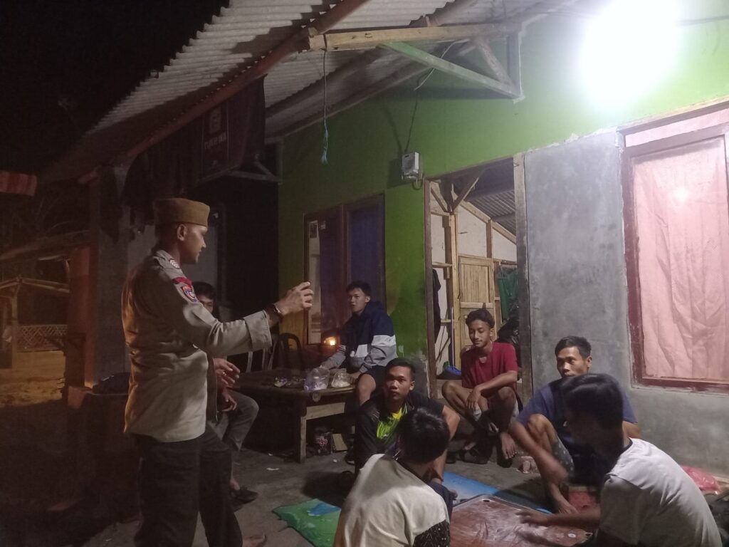 Polsek Carita Gencar Gelar Patroli Imbangan Ops Pekat Maung 2023 8 WhatsApp Image 2023 08 26 at 07.01.14