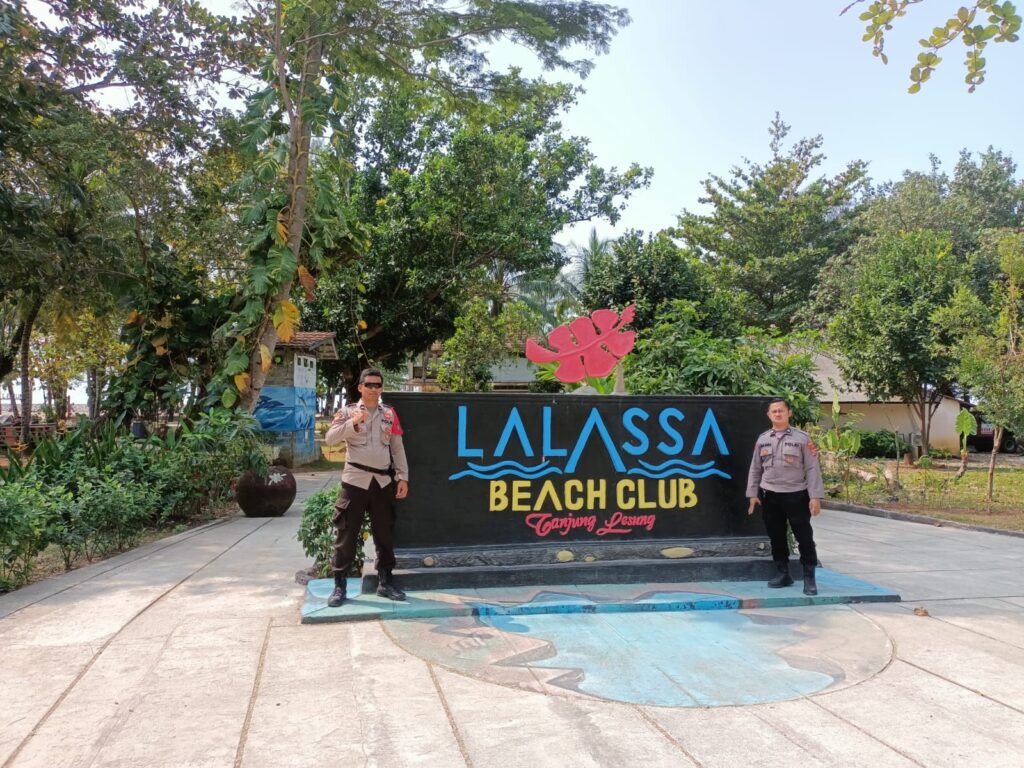 Bhabinkamtibmas Polsek Panimbang Pantau Tempat Wisata di Desa Binaan 6 WhatsApp Image 2023 08 26 at 21.21.16