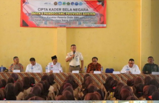 Kapolsek Bojong Hadiri Sosialisasi dan Diseminasi Bela Negara di SMKN 4 Pandeglang 7 WhatsApp Image 2023 08 30 at 12.41.21