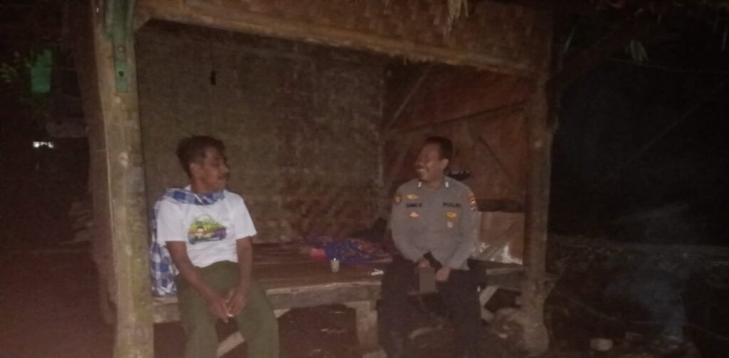 Polsek Pulosari Lakukan Patroli Curas, Curat, dan Curanmor (C3) untuk Keamanan Lingkungan 4 WhatsApp Image 2023 10 06 at 10.00.21