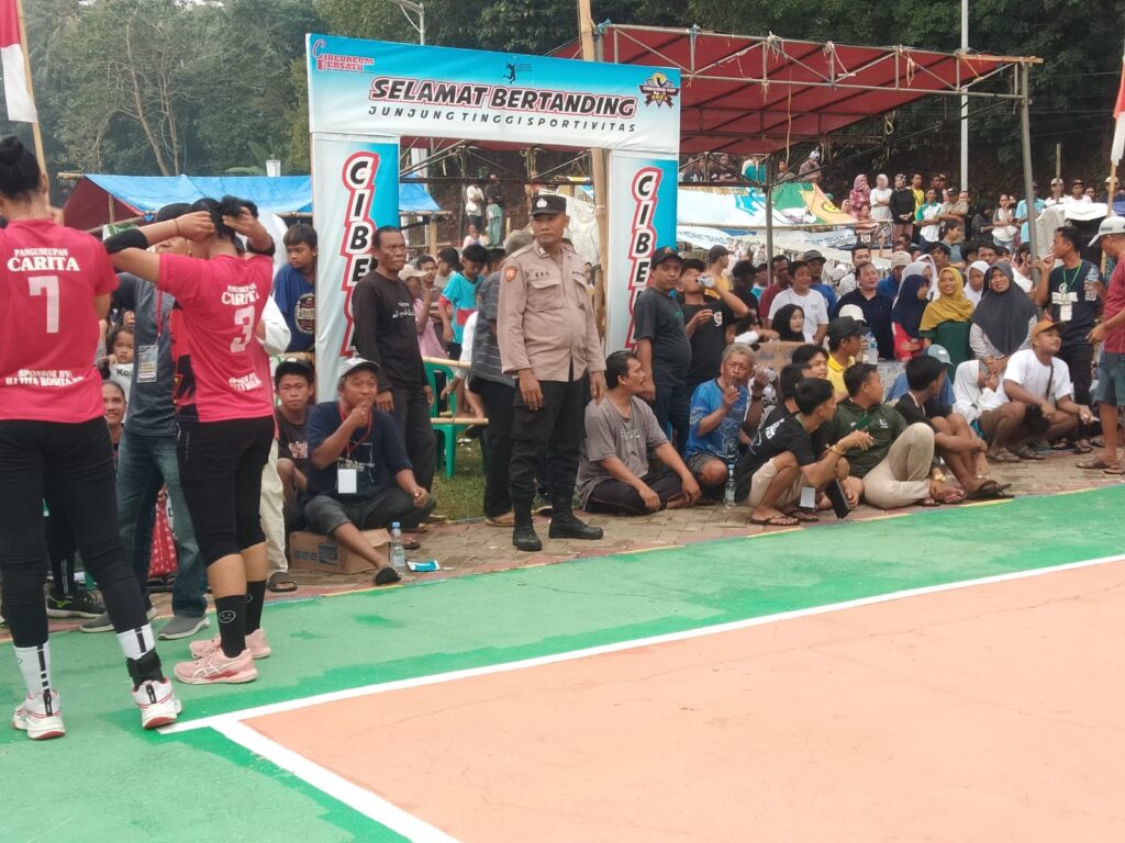 Polsek Carita Amankan Pertandingan Open Turnamen Volly Ball Putri Cibeureum Cup Ke V Tahun 2023 7 WhatsApp Image 2023 10 18 at 10.25.29