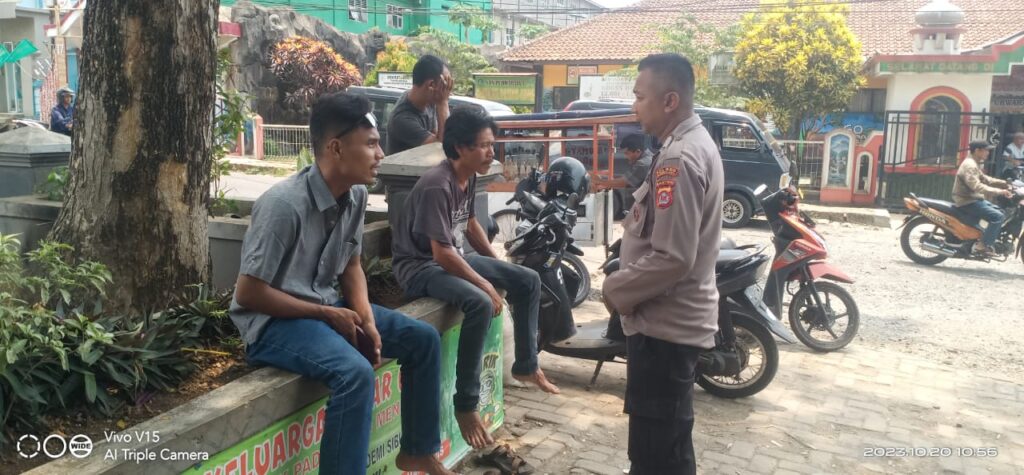 Polsek Menes Gelar KRYD Cegah Kejahatan 10 WhatsApp Image 2023 10 20 at 13.49.24