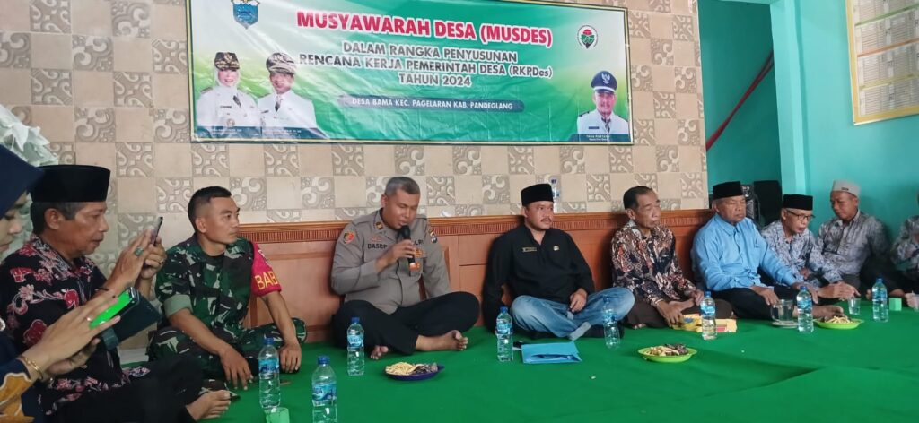 Polsek Pagelaran Hadiri Musyawarah Desa (MUSDES) Desa Bama 2023 di Kecamatan Pagelaran 8 WhatsApp Image 2023 10 27 at 11.06.27
