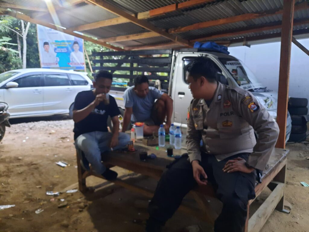 Polsek Munjul Tingkatkan Kegiatan Sambang KRYD untuk Jaga Kamtibmas dan Ciptakan Rasa Aman 7 WhatsApp Image 2023 10 27 at 11.14.14