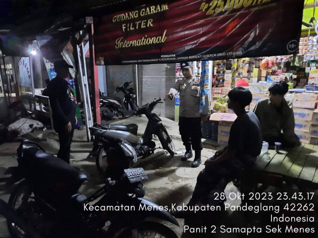 Polsek Menes Mempererat Silaturahmi dan Menjaga Kamtibmas Bersama Masyarakat 6 WhatsApp Image 2023 10 29 at 19.19.51