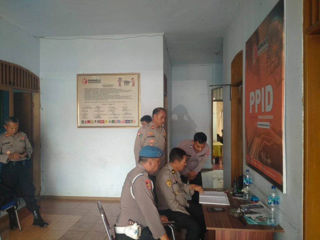 Kasiwas Polres Pandeglang Sambang Personel yang Bertugas di Operasi Mantap Brata 10 WhatsApp Image 2023 11 07 at 11.26.38