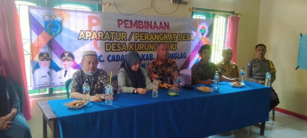 Bhabinkamtibmas Polsek Cadasari Hadiri Kegiatan Pembinaan Aparatur Desa 1 WhatsApp Image 2023 11 07 at 19.16.30