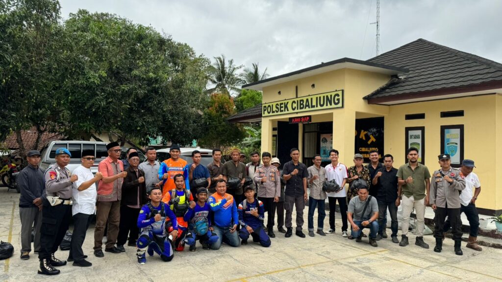 Polres Pandeglang Gelar Patroli Trail Kamtibmas untuk Cegah Pencurian di Lahan Sawit 8 WhatsApp Image 2023 11 11 at 09.45.52