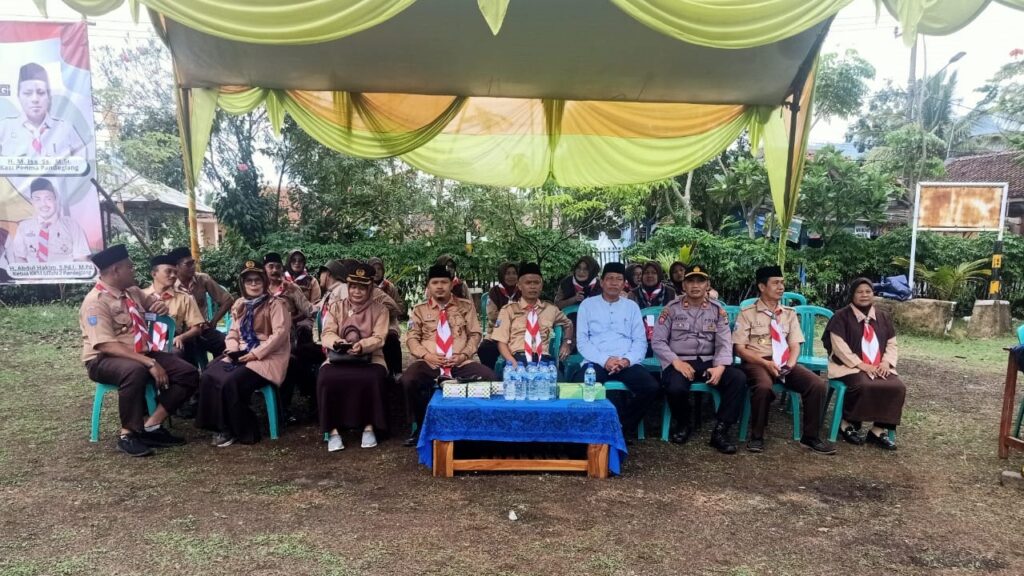 Kapolsek Carita Hadiri kegiatan KKM Ajang penggalang Pramuka MTsN 2 Pandeglang 2 WhatsApp Image 2023 11 14 at 18.59.44