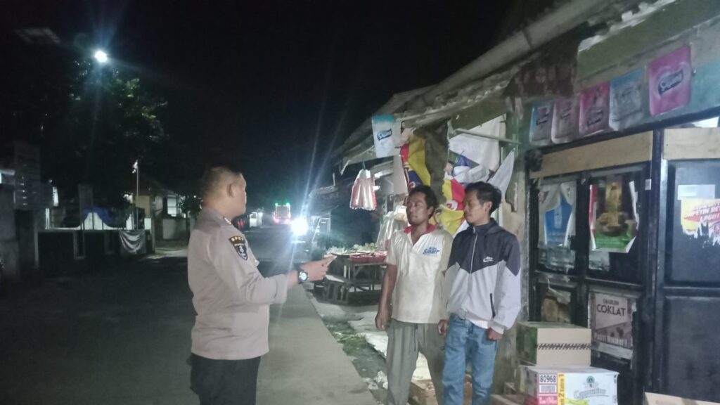 Polsek Banjar Giat Patroli Malam untuk Pencegahan Gangguan Kamtibmas 2 WhatsApp Image 2023 11 16 at 16.38.41