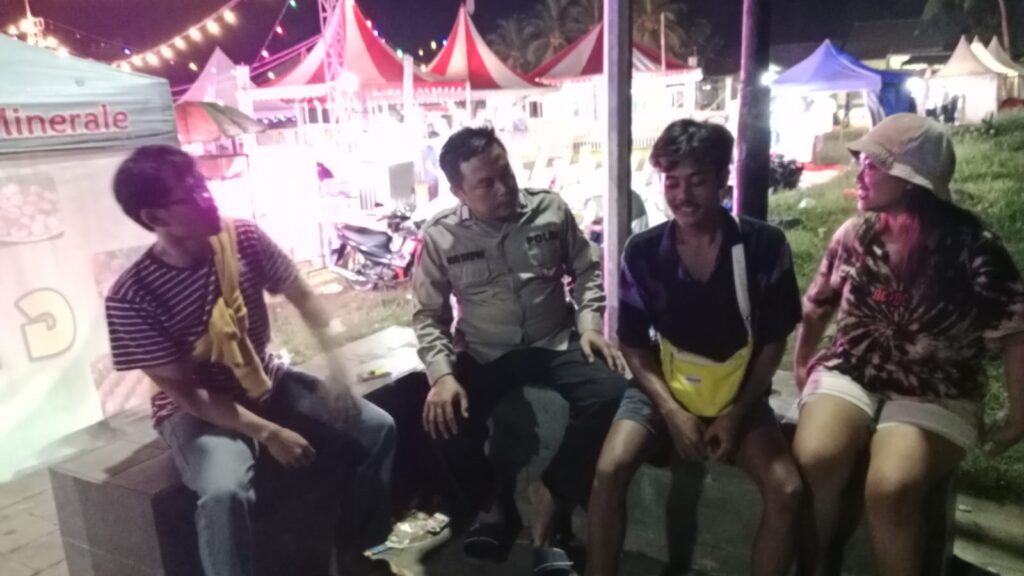 Polsek Carita Gelar Patroli KRYD Cegah Kejahatan Jalanan 2 WhatsApp Image 2023 12 14 at 09.12.59