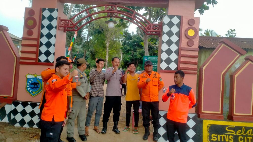 Polsek Pulosari Tingkatkan Kegiatan Sambang KRYD untuk Ciptakan Kamtibmas yang Aman 1 WhatsApp Image 2023 12 26 at 20.56.09