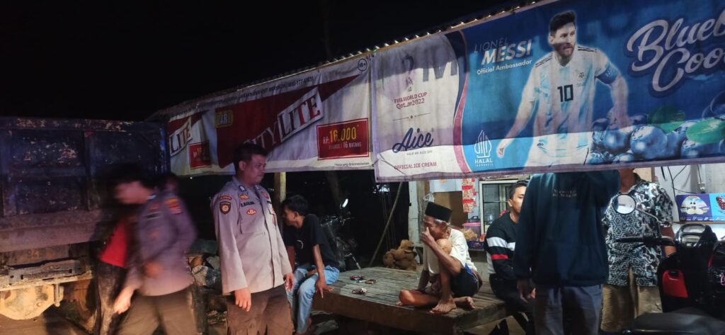 Personil Polsek Munjul Polres Pandeglang dan Koramil Munjul Lakukan Patroli Dialogis untuk Jaga Kamtibmas 5 WhatsApp Image 2024 04 27 at 06.20.55