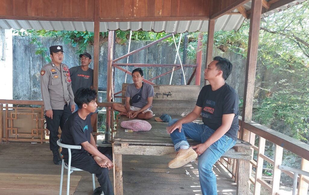 Polsek Cikeusik Rutin Gelar Patroli KRYD untuk Meningkatkan Kamtibmas 1 WhatsApp Image 2024 04 28 at 16.55.39