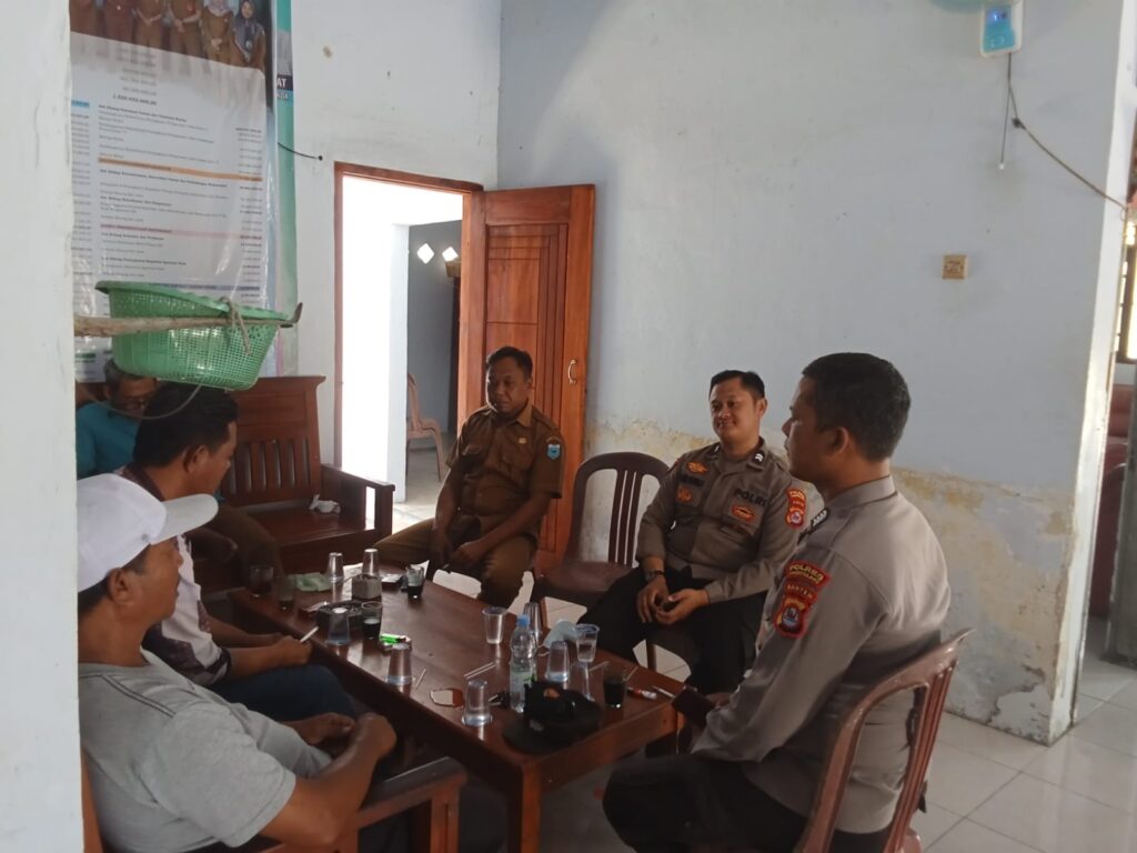 Polsek Panimbang Lakukan Kunjungan Silaturahmi ke Para Tokoh Agama dan Masyarakat 8 WhatsApp Image 2024 04 28 at 18.38.59
