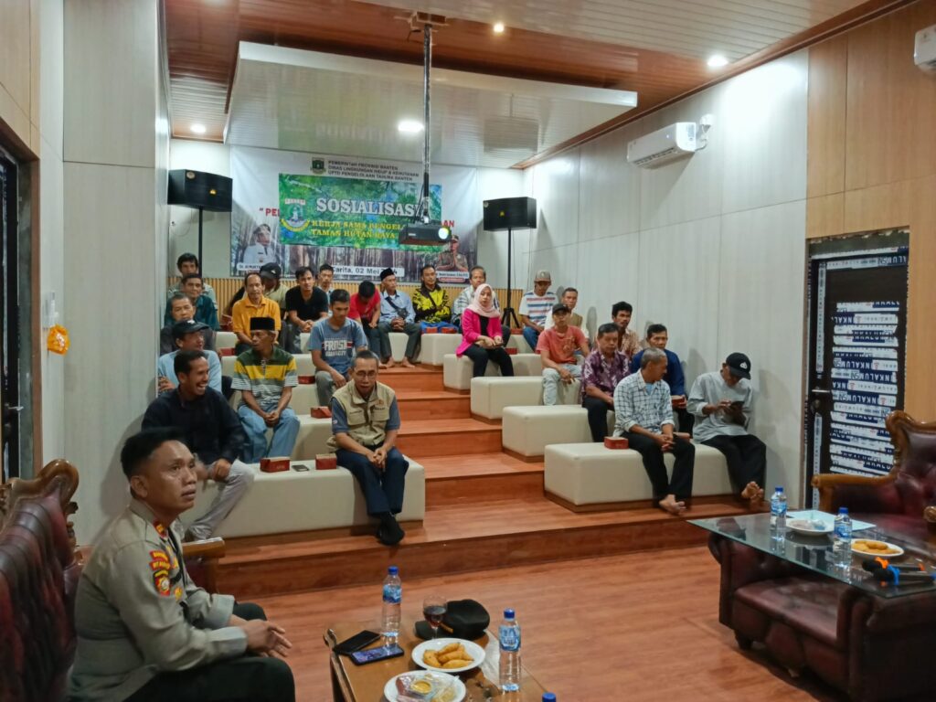 Kapolsek Carita Polres Pandeglang Menjadi Narasumber dalam Sosialisasi Kemitraan Pelestarian Tahura Banten 1 WhatsApp Image 2024 05 02 at 15.27.01