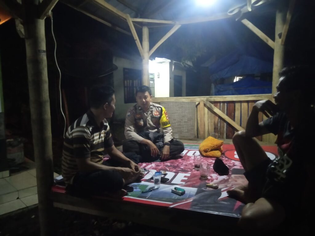 Polsek Patia Tingkatkan Patroli KRYD untuk Situasi Kamtibmas yang Aman 6 WhatsApp Image 2024 05 08 at 05.40.43