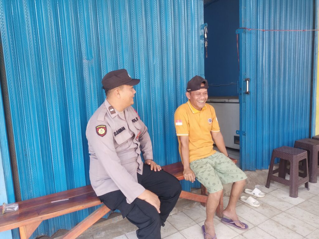 Kegiatan Sambang Warga Desa Binaan oleh Bhabinkamtibmas Polsek Bojong 1 WhatsApp Image 2024 05 09 at 12.16.00
