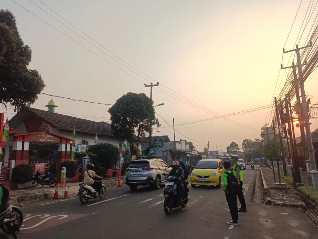 Polres Pandeglang Gelar Kegiatan Pengaturan Lalu Lintas Pagi 9 WhatsApp Image 2024 05 21 at 12.42.55