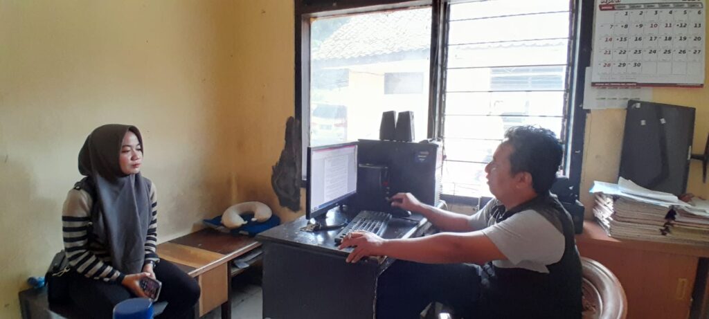 Kanit Reskrim Polsek Cimanuk Tingkatkan Pelayanan Prima kepada Masyarakat 1 WhatsApp Image 2024 05 21 at 13.36.38