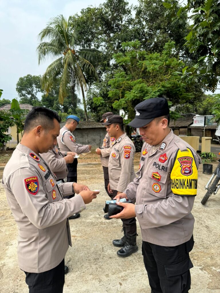 Kasipropam Polres Pandeglang Laksanakan Gaktibplin di Polsek Jiput 5 WhatsApp Image 2024 05 21 at 14.30.31