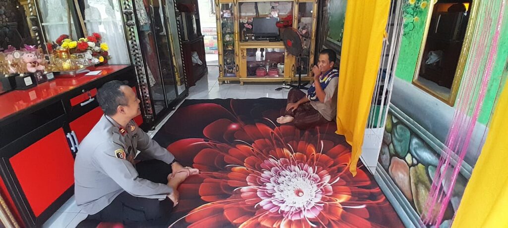 Kapolsek Cimanuk Polres Pandeglang Besuk Banpol Polsek Cimanuk yang Sedang Sakit 3 WhatsApp Image 2024 05 21 at 14.35.58