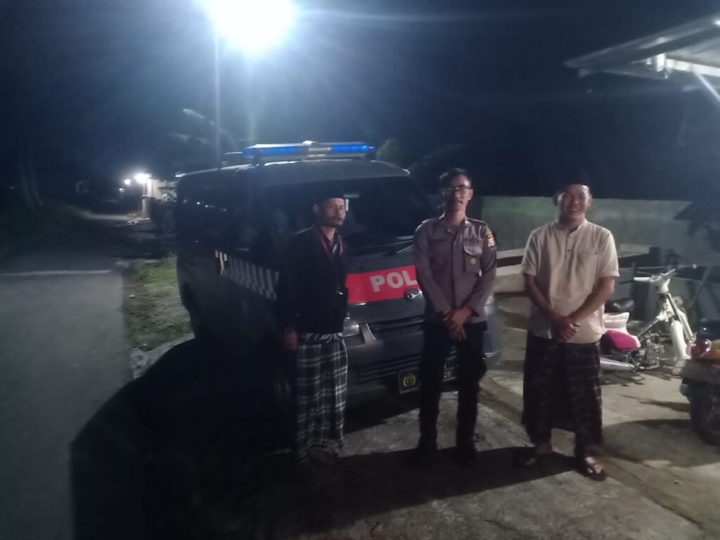 Polsek Mandalawangi Antisipasi Balap Liar dengan Patroli Rutin dan Penegakan Hukum Tegas 8 WhatsApp Image 2024 05 26 at 21.11.48