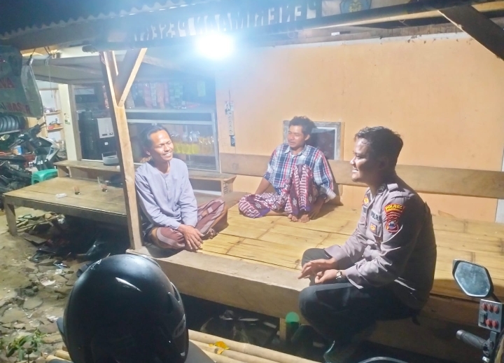 Sambangi Masyarakat Desa Padaherang, Bhabinkamtibmas Polsek Angsana Polres Pandeglang Brigadir Ruston Sisipkan Pesan Kamtibmas 3 WhatsApp Image 2024 05 26 at 21.15.49