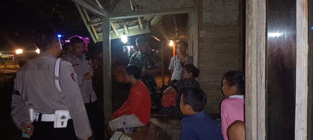 Polsek Munjul Perkuat Siaga Mako Menyikapi Situasi Keamanan Saat Ini 10 WhatsApp Image 2024 05 29 at 22.16.17