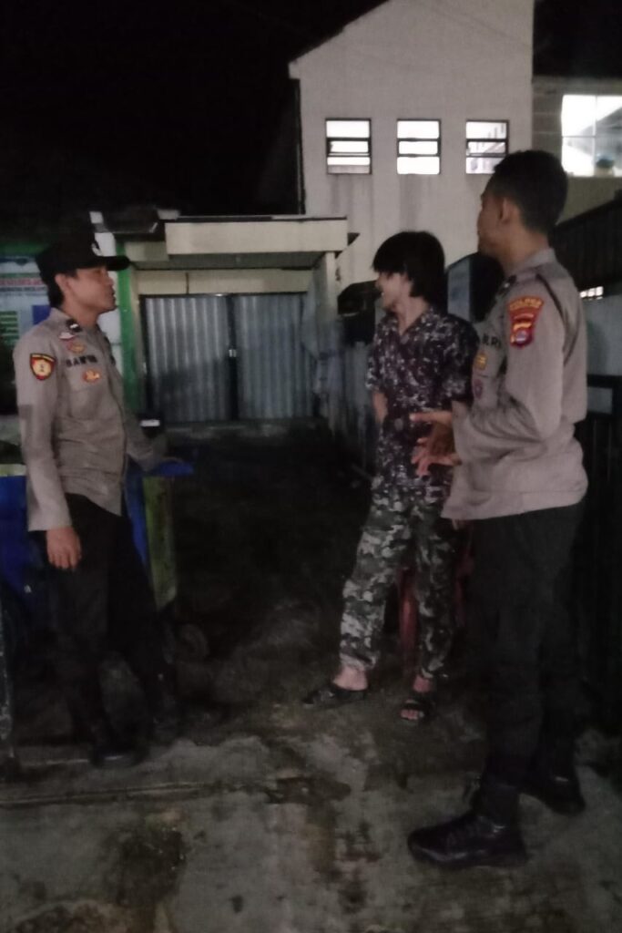 Polsek Jiput Tingkatkan Patroli Malam Antisipasi Kriminalitas 4 WhatsApp Image 2024 05 29 at 23.12.27