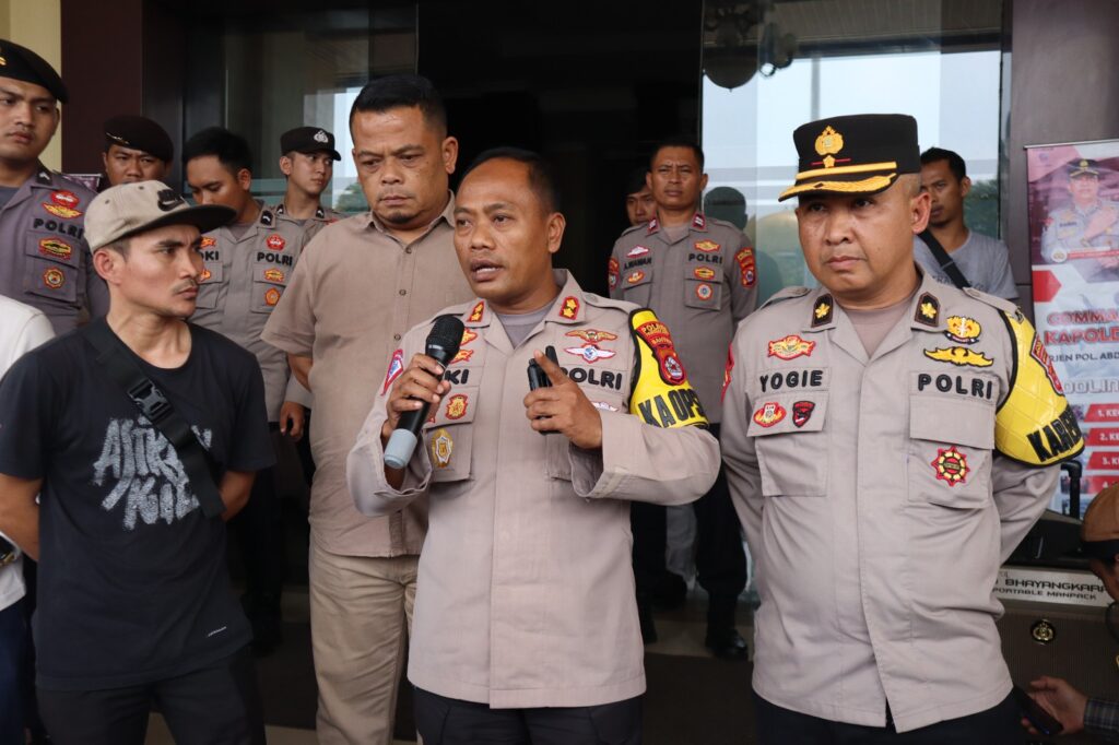 Mediasi Dugaan Intimidasi Kader HMI oleh Satpol PP Digelar, Kapolres Pandeglang Sampaikan Pesan Penting 1 IMG 20240601 WA0050