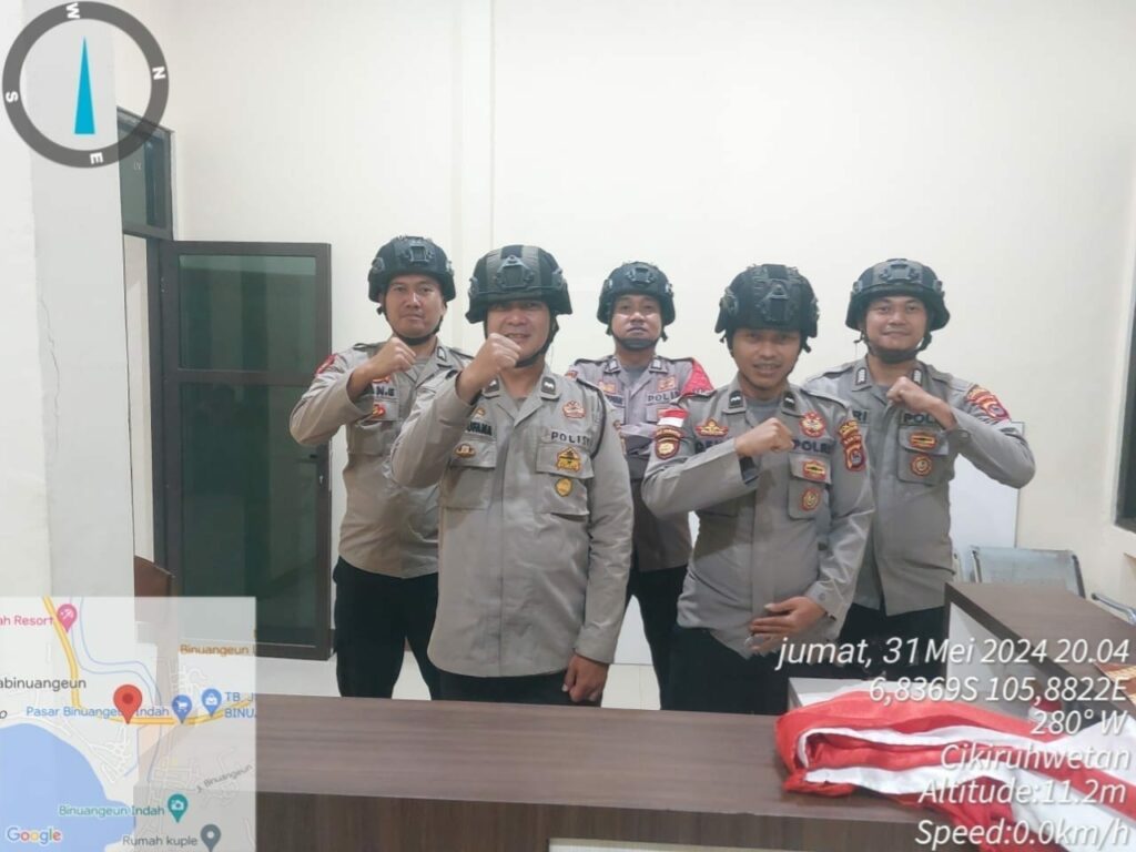 Polsek Cikeusik Gelar Kesiapsiagaan Jaga Mako, Ciptakan Keamanan dan Ketertiban Masyarakat 8 IMG 20240601 WA0068