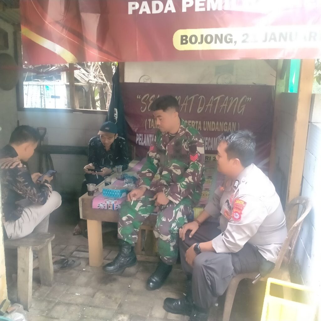 Polsek Bojong Polres Pandeglang dan Koramil Bojong Gelar Patroli Sinergitas untuk Menjaga Situasi Kamtibmas yang Kondusif 4 IMG 20240602 WA0006
