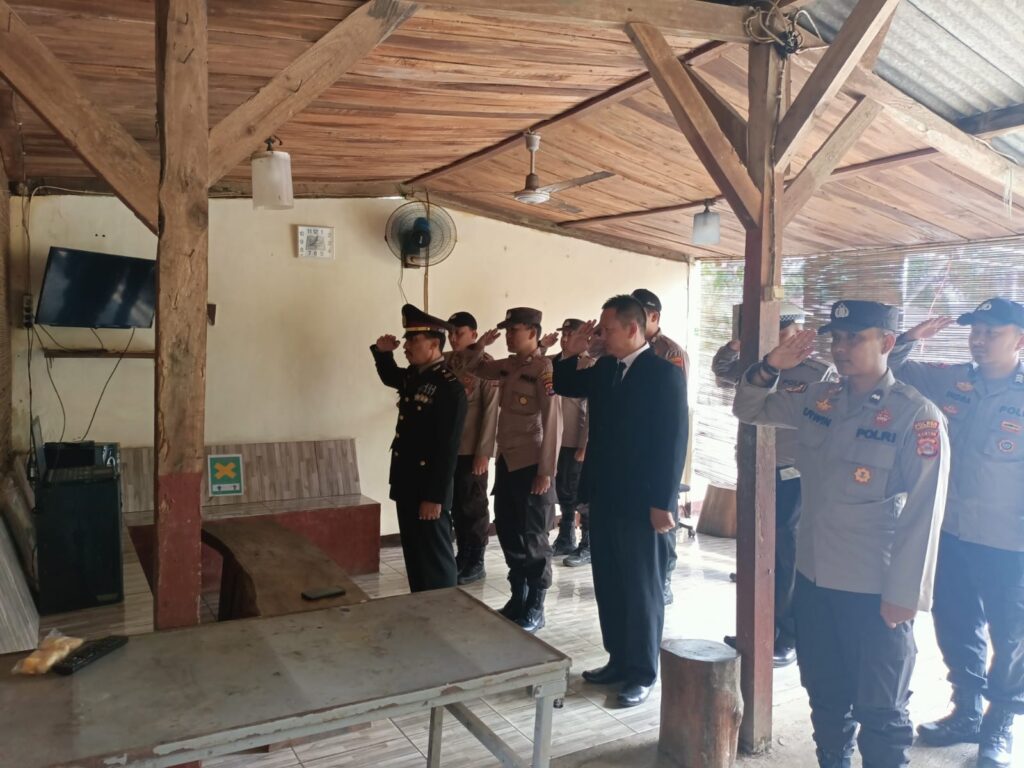 Polsek Cibaliung Mengikuti Upacara Peringatan Hari Lahir Pancasila Lewat Zoom 7 IMG 20240602 WA0073