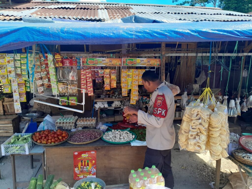 Sambangi Pasar Menes, Polsek Menes Berikan Himbauan Kamtibmas 8 IMG 20240609 WA0036