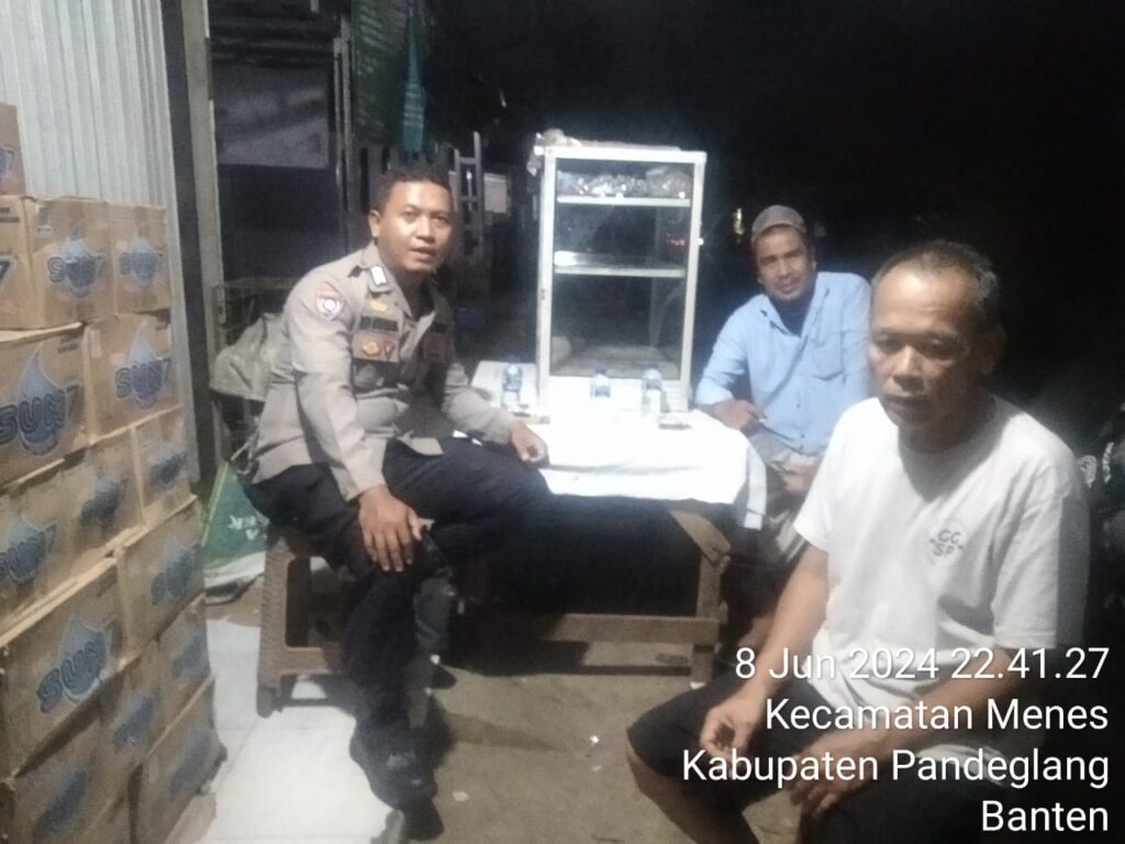 Polsek Menes Polres Pandeglang Melaksanakan Kegiatan Himbauan Kamtibmas di Malam Hari 6 IMG 20240609 WA0039