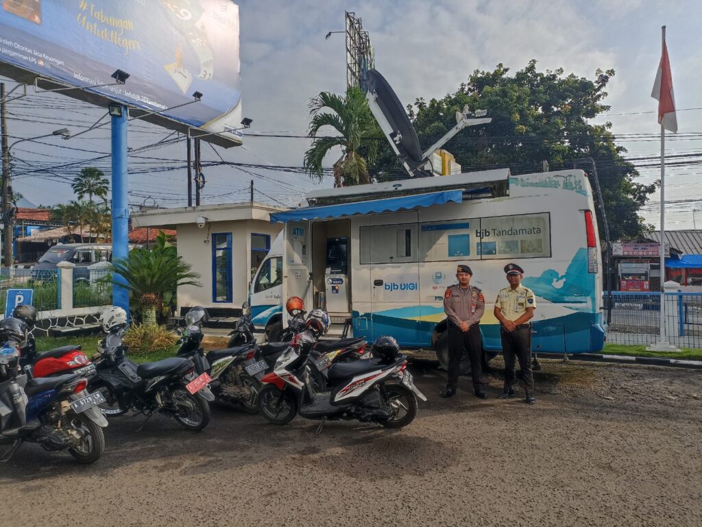Satpamobvit Polres Pandeglang: Menjaga Keamanan dengan Dedikasi Tinggi 3 WhatsApp Image 2024 06 12 at 08.30.00