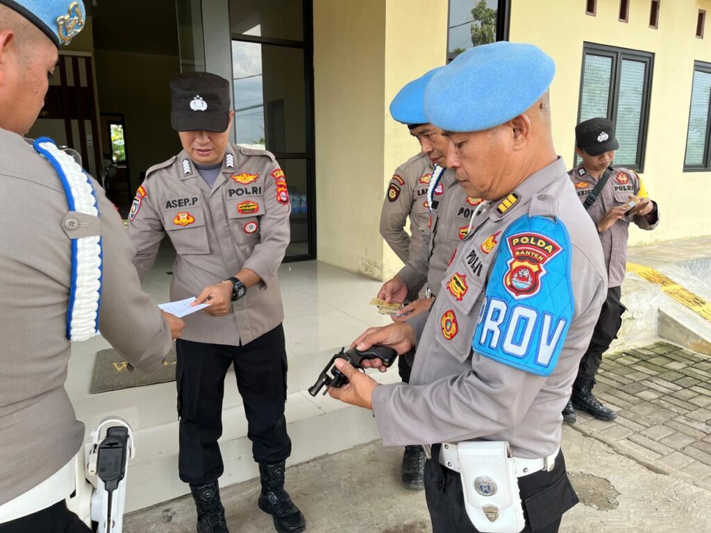 Polsek Munjul Menerima Kunjungan dan Gartiblin Bidpropam Polda Banten 10 WhatsApp Image 2024 06 13 at 16.08.24