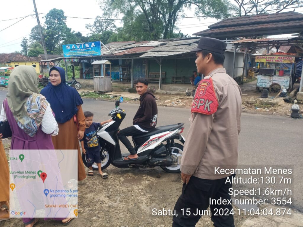 Adanya Patroli Dialogis, Informasi dan Komunikasi Antara Polsek Menes dengan Warga Masyarakat Semakin Akrab 10 WhatsApp Image 2024 06 15 at 19.15.30