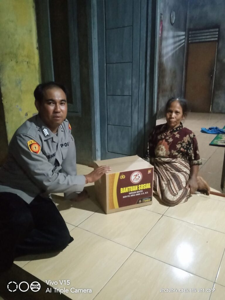 Polsek Cadasari Salurkan Bantuan Sosial dari Kapolda Banten kepada Warga Kurang Mampu 3 WhatsApp Image 2024 06 17 at 09.46.59