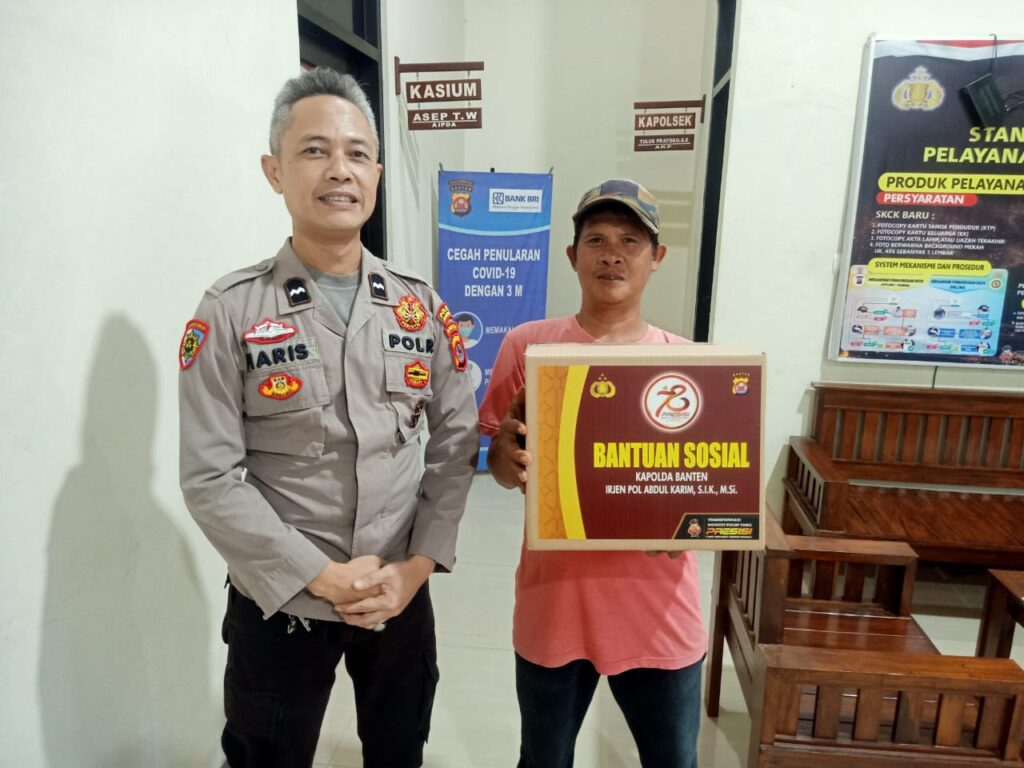 Polsek Cadasari Berikan Bantuan Sosial dari Kapolda Banten kepada Banpol 9 WhatsApp Image 2024 06 18 at 08.08.23