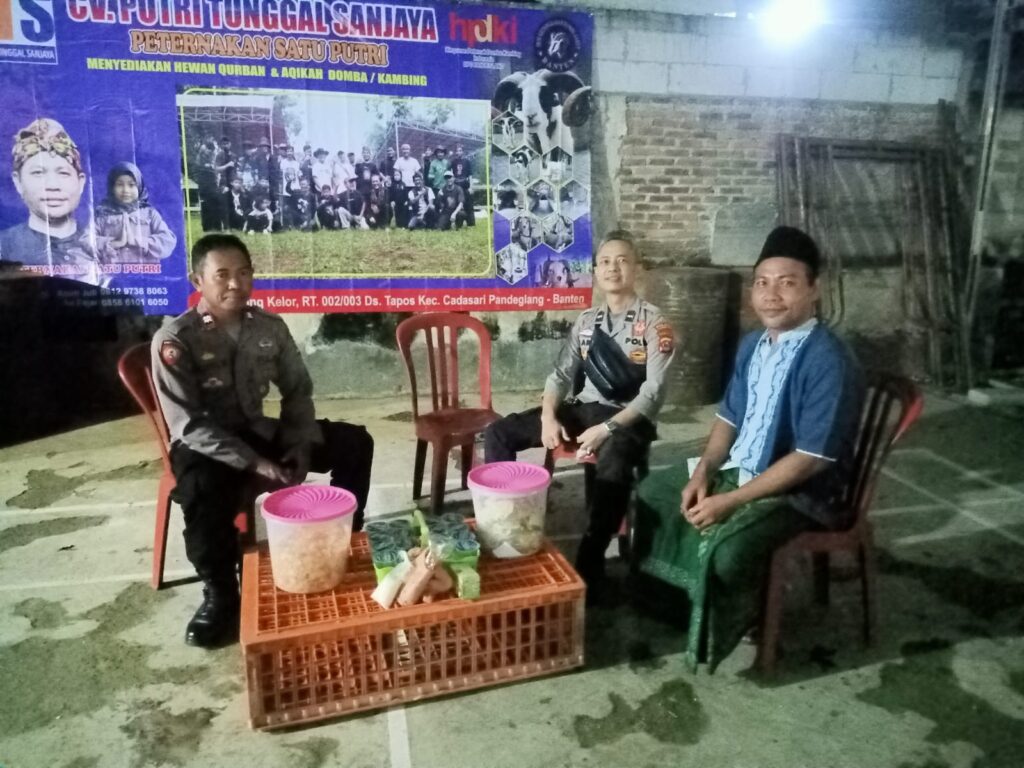 Polsek Cadasari Gelar Silaturahmi dengan Warga Melalui Patroli 5 WhatsApp Image 2024 06 19 at 09.06.30