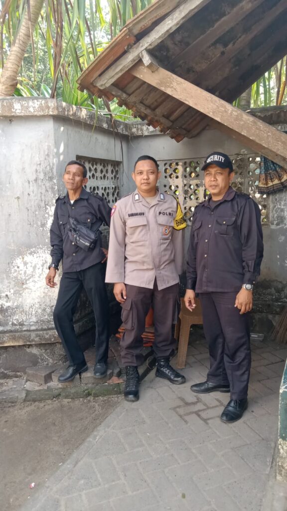 Polsek Carita Gencar Patroli Hotel untuk Tingkatkan Keamanan 9 WhatsApp Image 2024 06 20 at 13.55.51