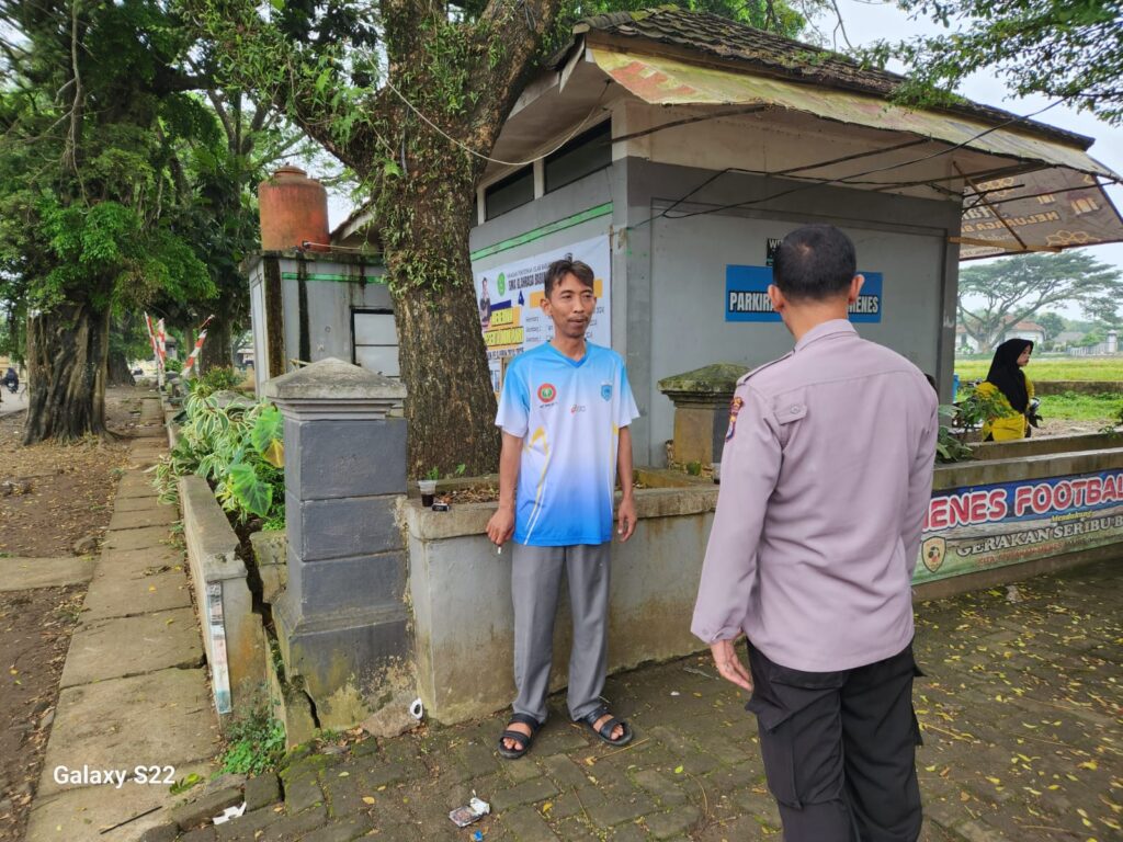 Wujudkan Kedekatan Dengan Warga, Polsek Menes Sambangi Warga 10 WhatsApp Image 2024 06 22 at 13.33.31