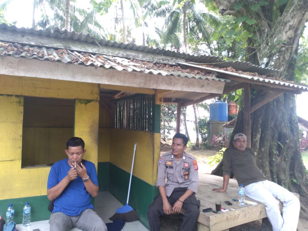 Bhabinkamtibmas Polsek Panimbang Sambangi Warga Binaan Berikan Edukasi 4 WhatsApp Image 2024 06 24 at 00.45.20