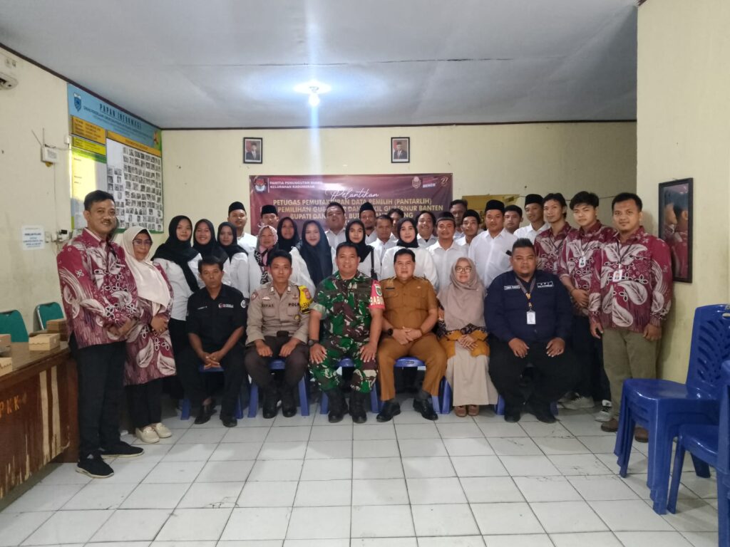 Bhabinkamtibmas Polsek Cadasari Hadiri Pelantikan Petugas Pemutakhiran Data Pemilih 2024 6 WhatsApp Image 2024 06 25 at 12.07.31