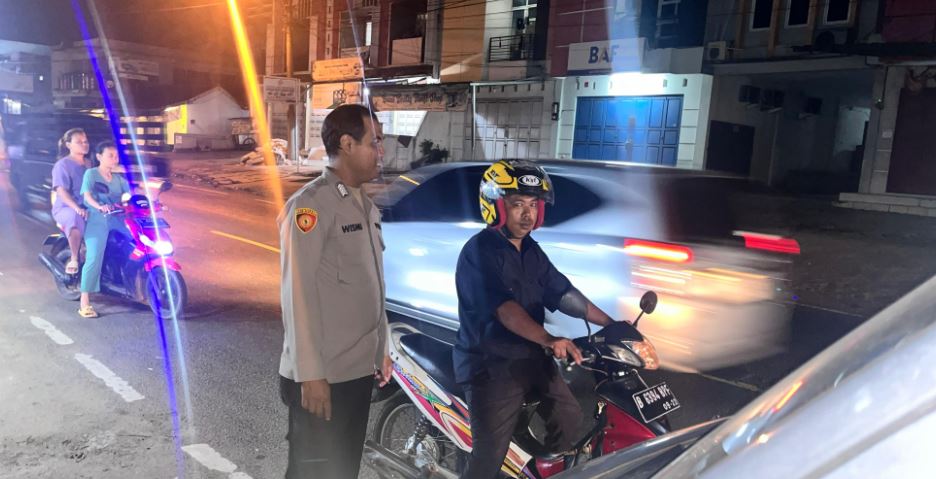 Patroli Malam oleh Polsek Cadasari: Upaya Meningkatkan Keamanan Warga 2 rl