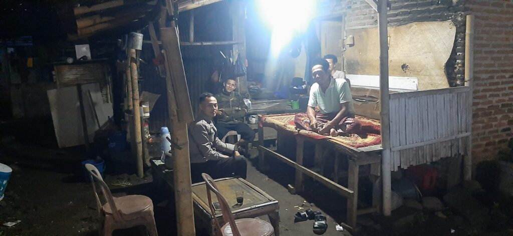Sambang Bhabinkamtibmas Polsek Cadasari Desa Tanagara oleh Aipda Endang Kurniawan 4 WhatsApp Image 2024 07 14 at 09.57.55