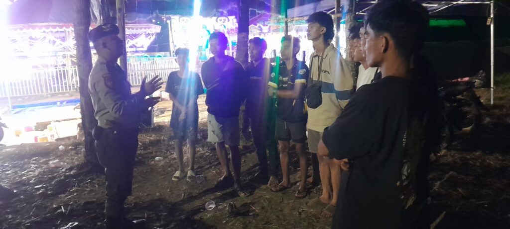 Polsek Picung Rutin Laksanakan Patroli, Jamin Kamtibmas yang Kondusif Wilayah 4 WhatsApp Image 2024 07 18 at 16.18.27